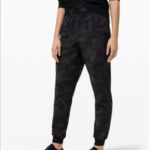LuluLemon Stretch High-Rise Jogger 
Full Length